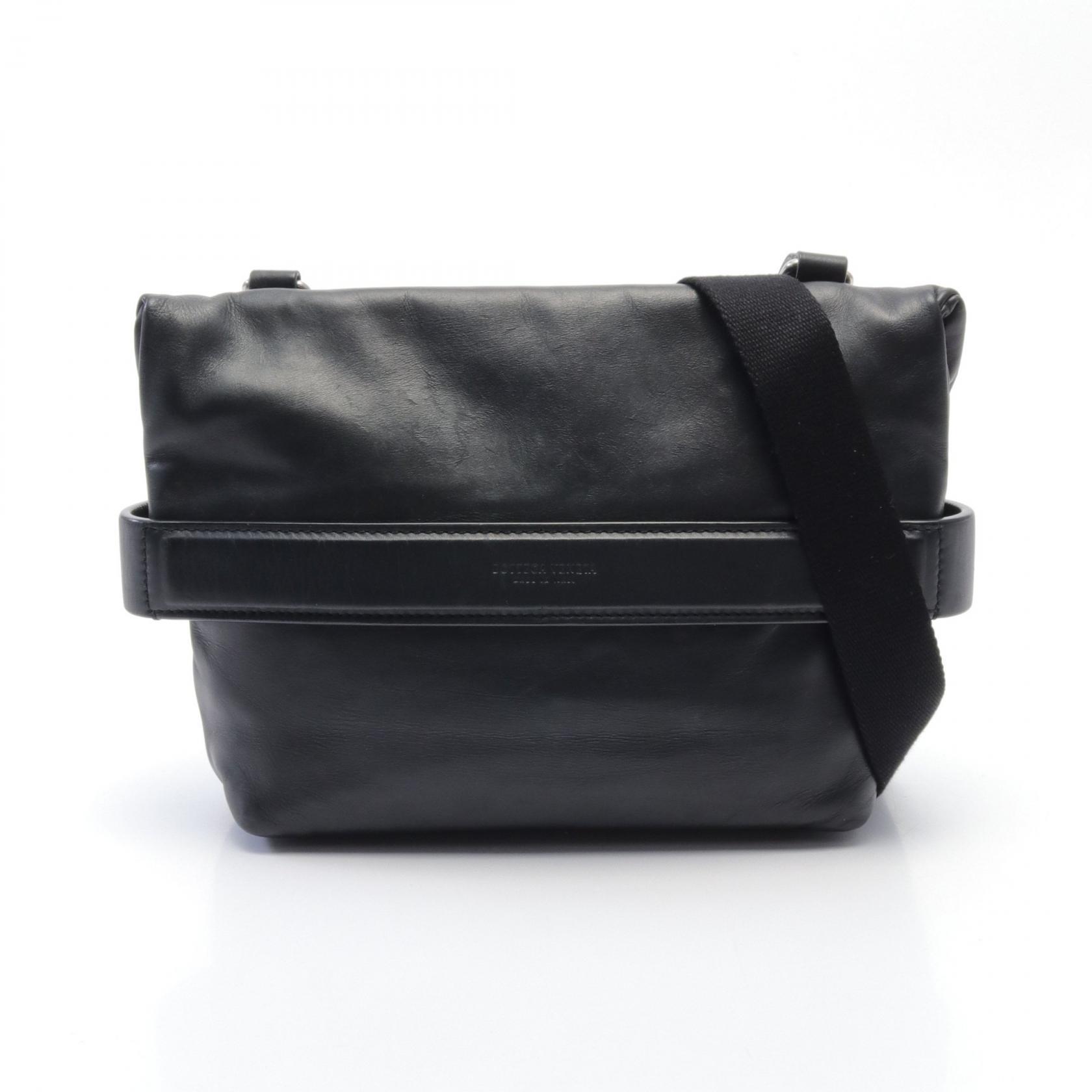 Bottega Veneta Shoulder Bag Leather Black